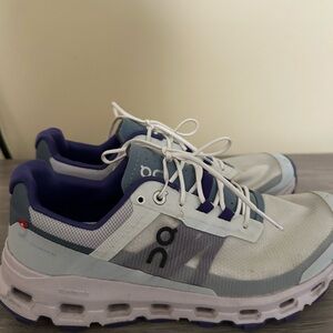 On Vista Running Trail Shoes in Frost Mineral Women’s 9.5